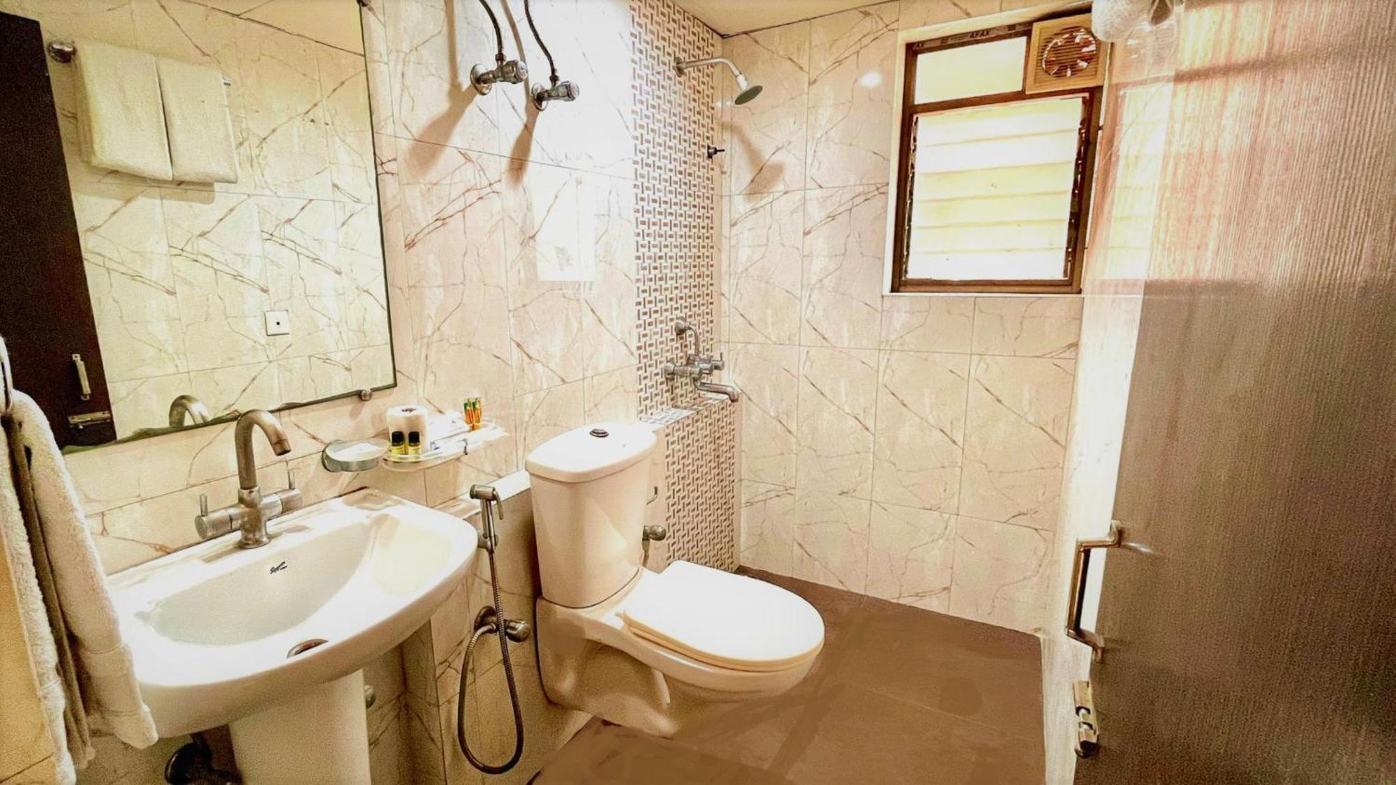 Geetanjali Regency 3*