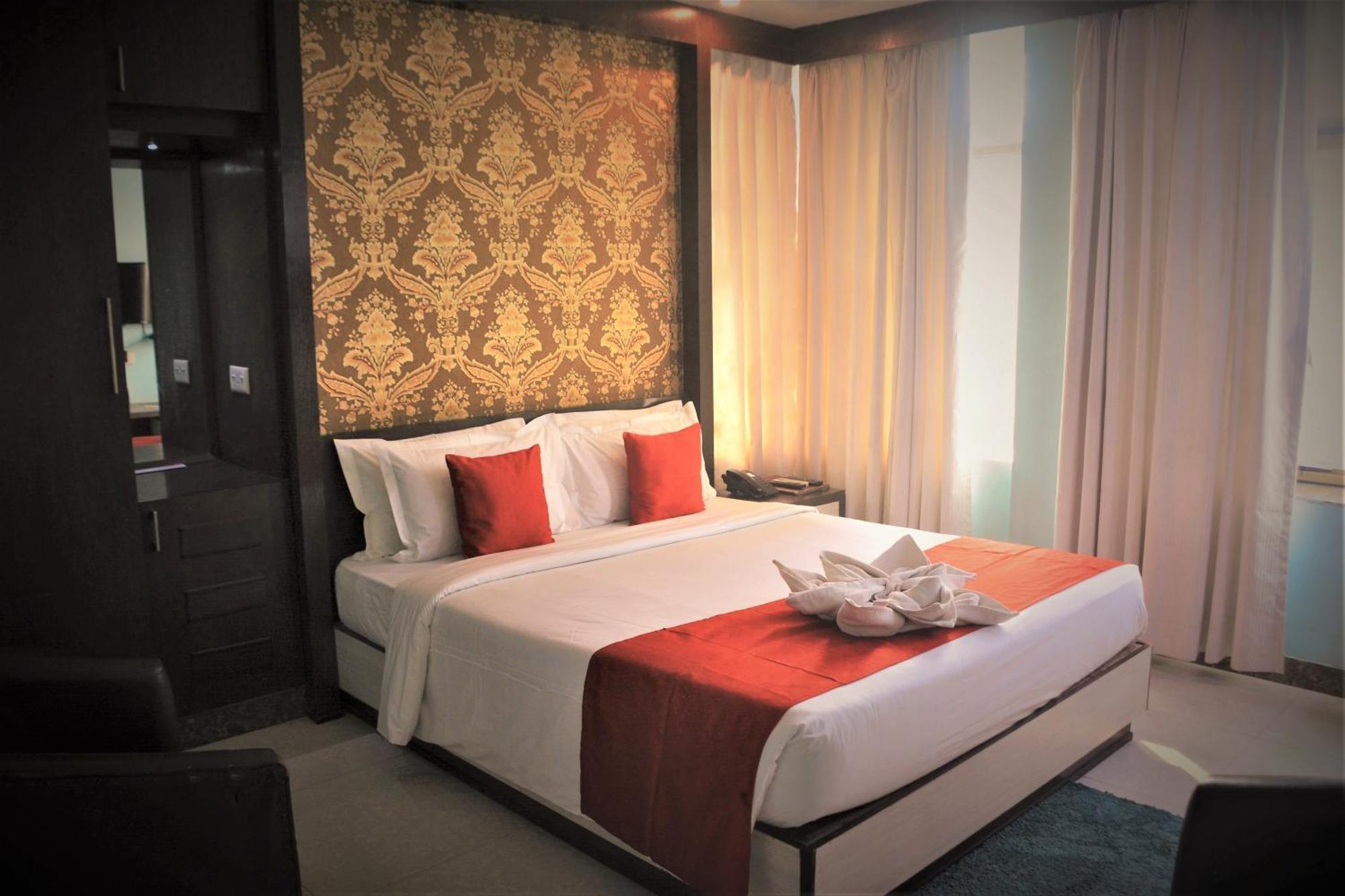 Geetanjali Regency Hotel
