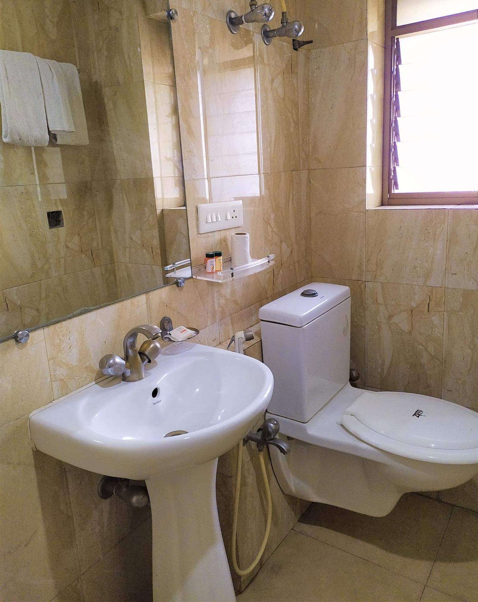 Hotel Geetanjali Regency 3*